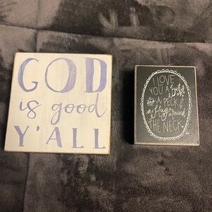 Two small signs - table decor